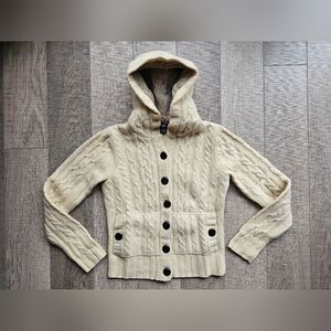 GAP Cable Knit Sweater